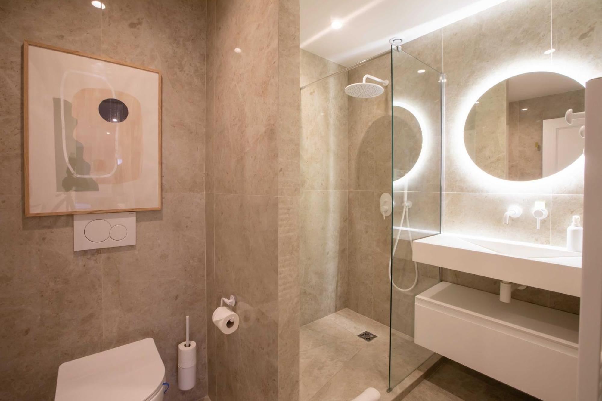 Nice 2 Bed Flat - Hyper Centre St Tropez Saint-Tropez Extérieur photo